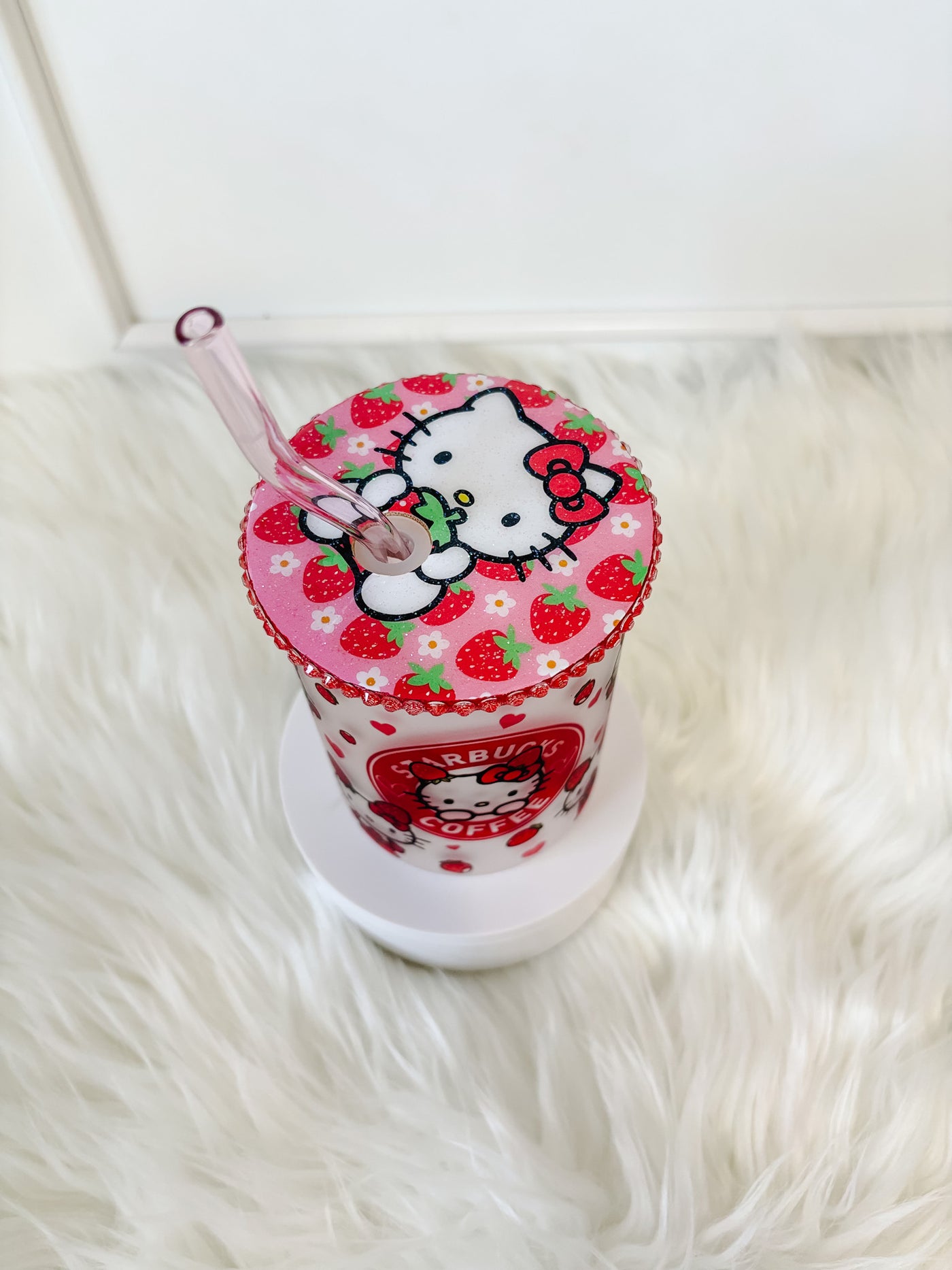 Strawberry  frosted mug/ 17 oz